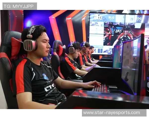 电竞数据精英赛中FPX状态表现分析与未来展望探讨